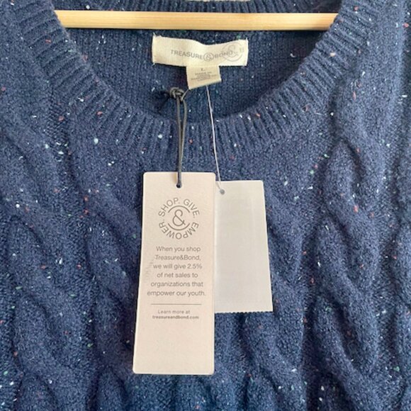 Treasure & Bond Navy Cropped Cable Knit Sweater Vest (L) - Picture 4 of 9